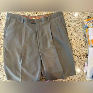 Men’s dress shorts.‎ SETTE PONTI.  Size 40 great condition always laundered.